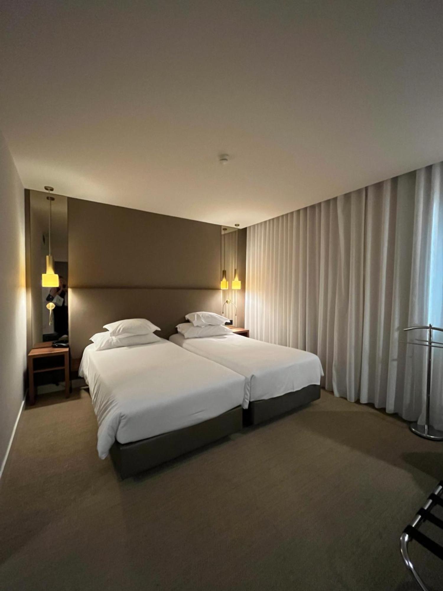 Two-Bedroom Suite,1690940023:JPEG