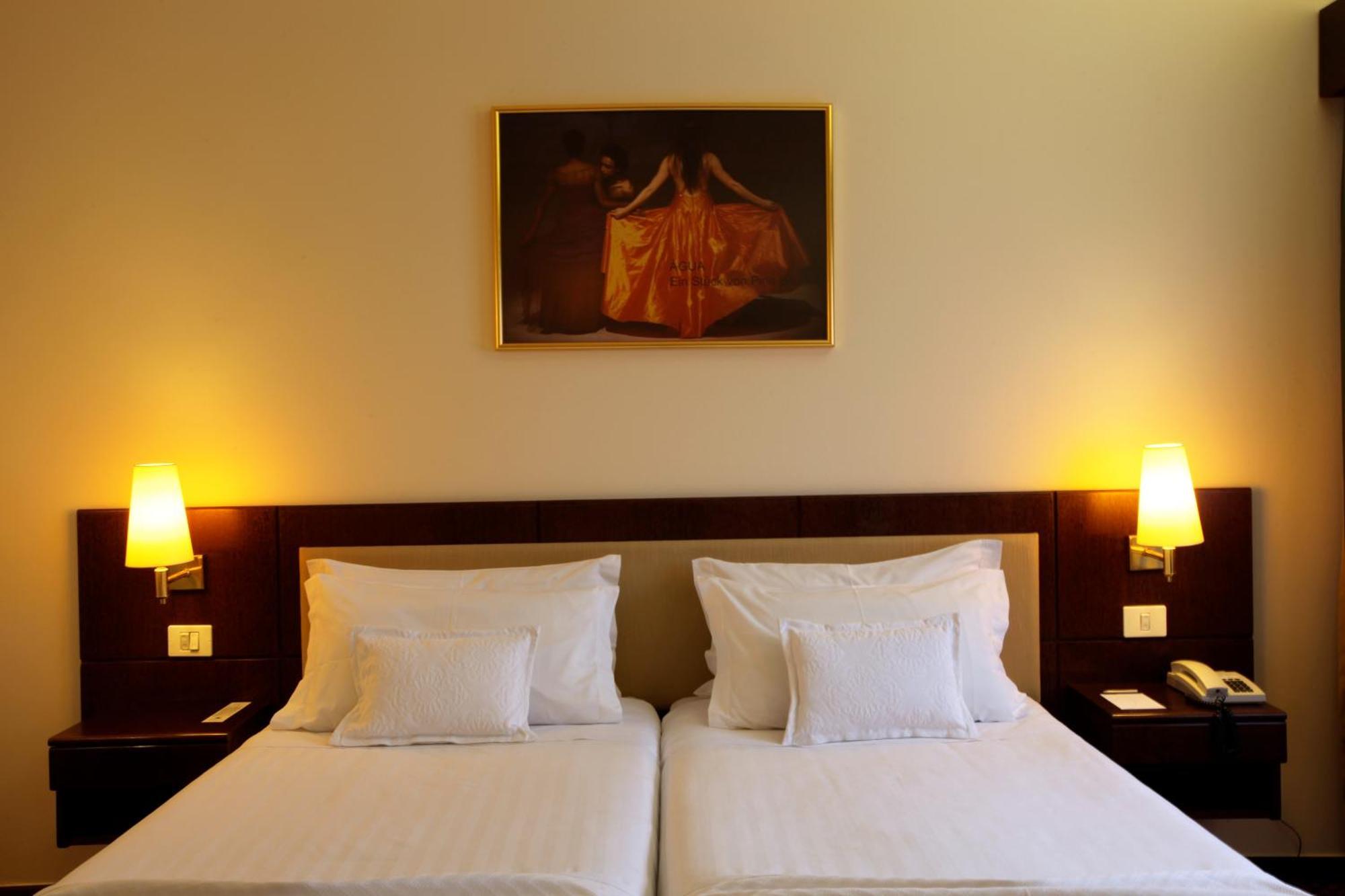 Triple Room,382810213:JPEG